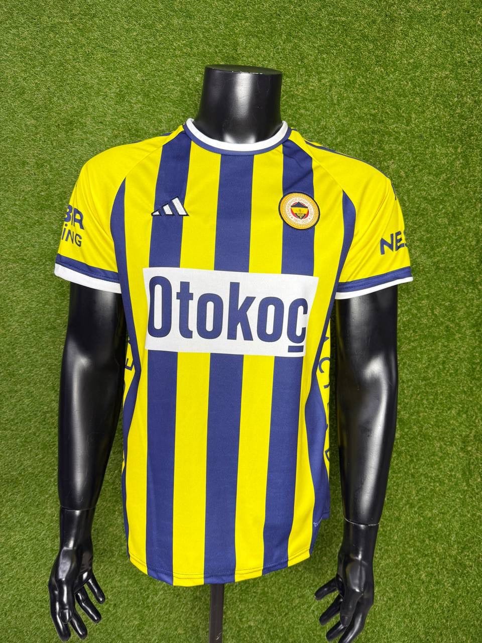 Fenerbahçe 2026-2027 Yeni Sezon İç Saha Forması