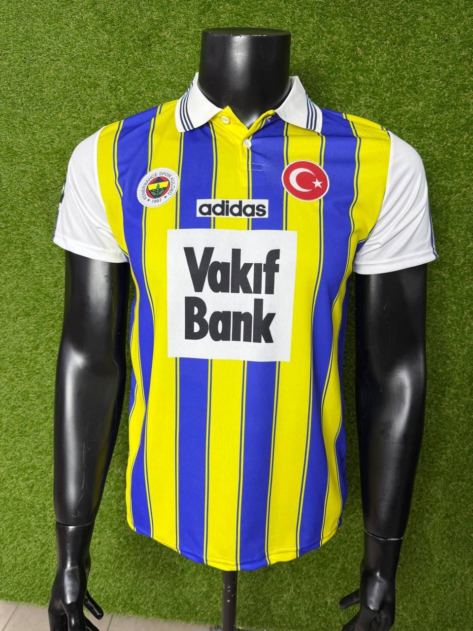 Fenerbahçe Çizgili Retro Forma (1996-1997 Sezonu)