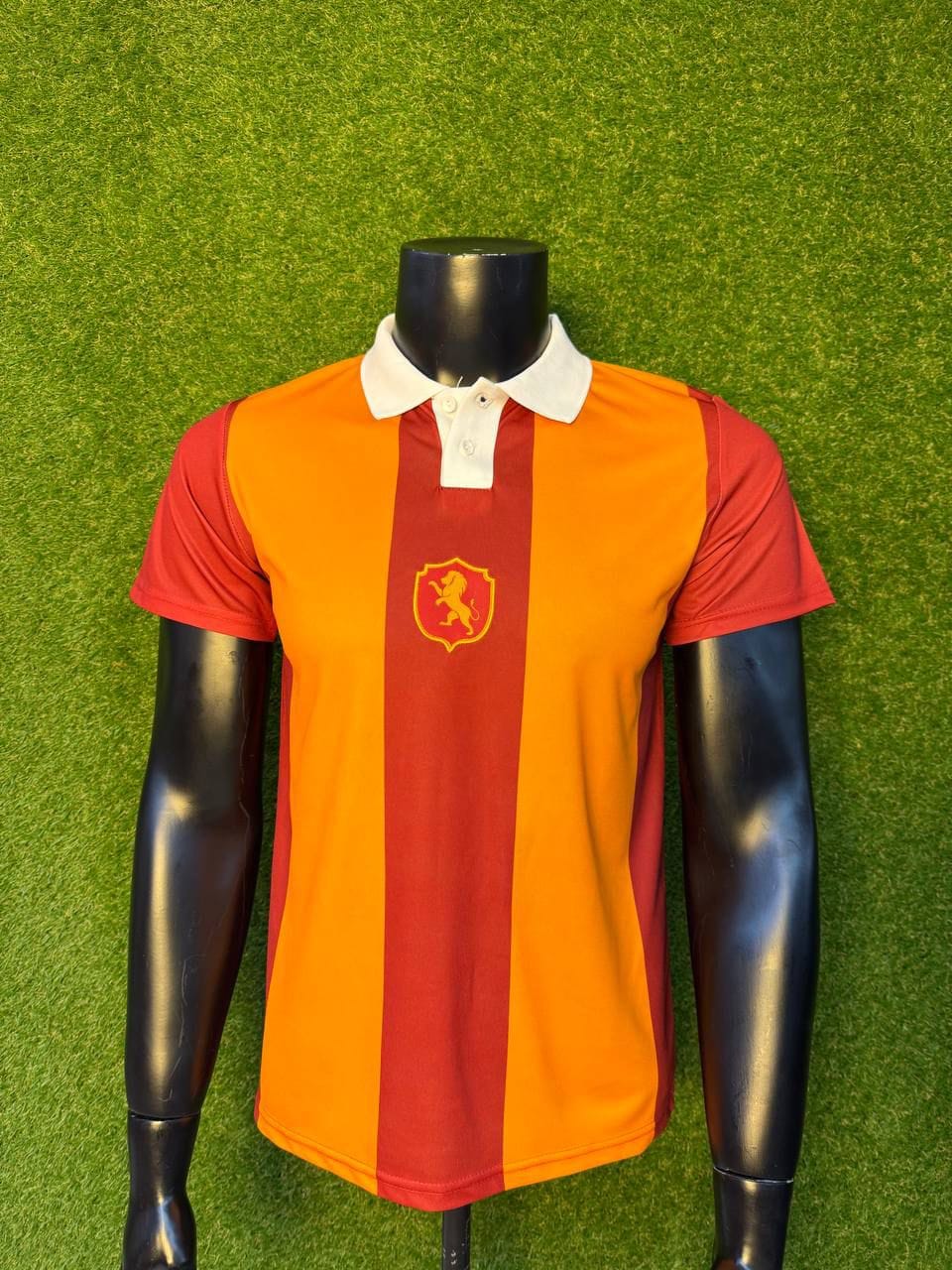 Galatasaray Aslan Amblemli İkonik Forma