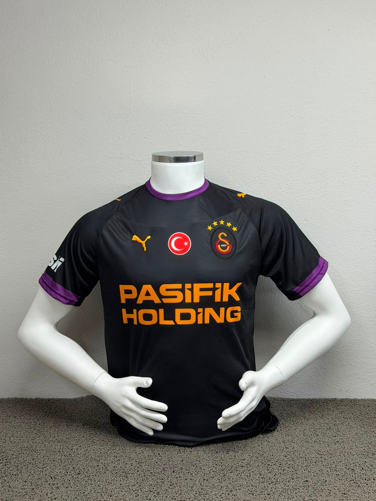 Galatasaray 26/27 Sezonu Siyah Deplasman Forması
