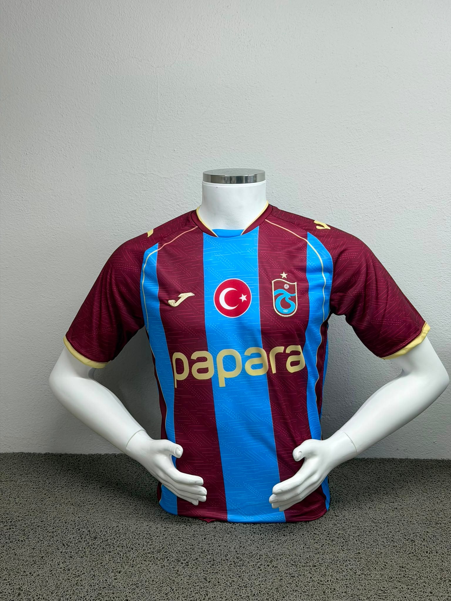 Yeni Sezon Trabzonspor İç Saha Forması