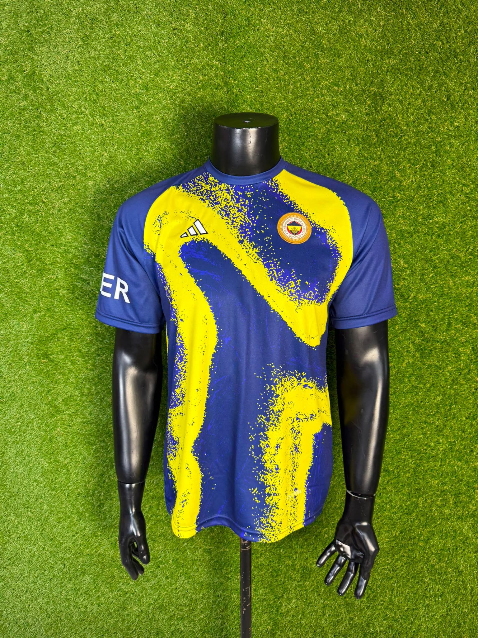 2026-2027 Sezonu Fenerbahçe Antrenman Forması